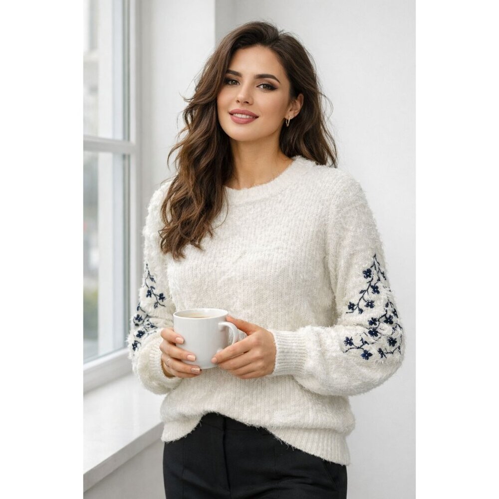 Woven Heart Large Ivory Fuzzy Floral Embroidered Sweater Cottagecore Cozy Chicly - Picture 1 of 11